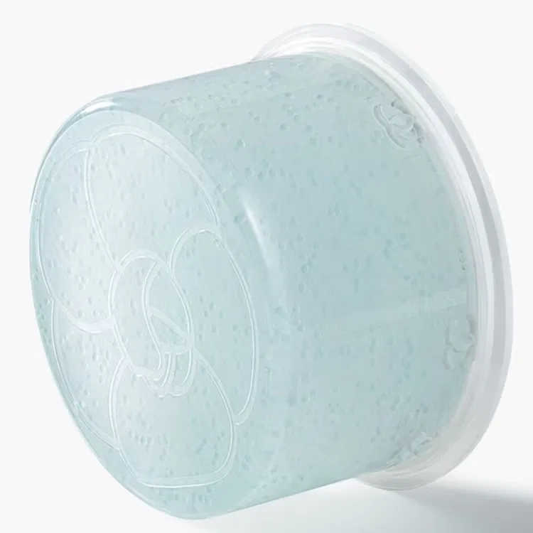 Гель-крем увлажняющий с гиалуроновой кислотой и экстрактом камелии HYDRA BEAUTY MICRO GEL CRÈME CHANEL, 50 мл — фото 2