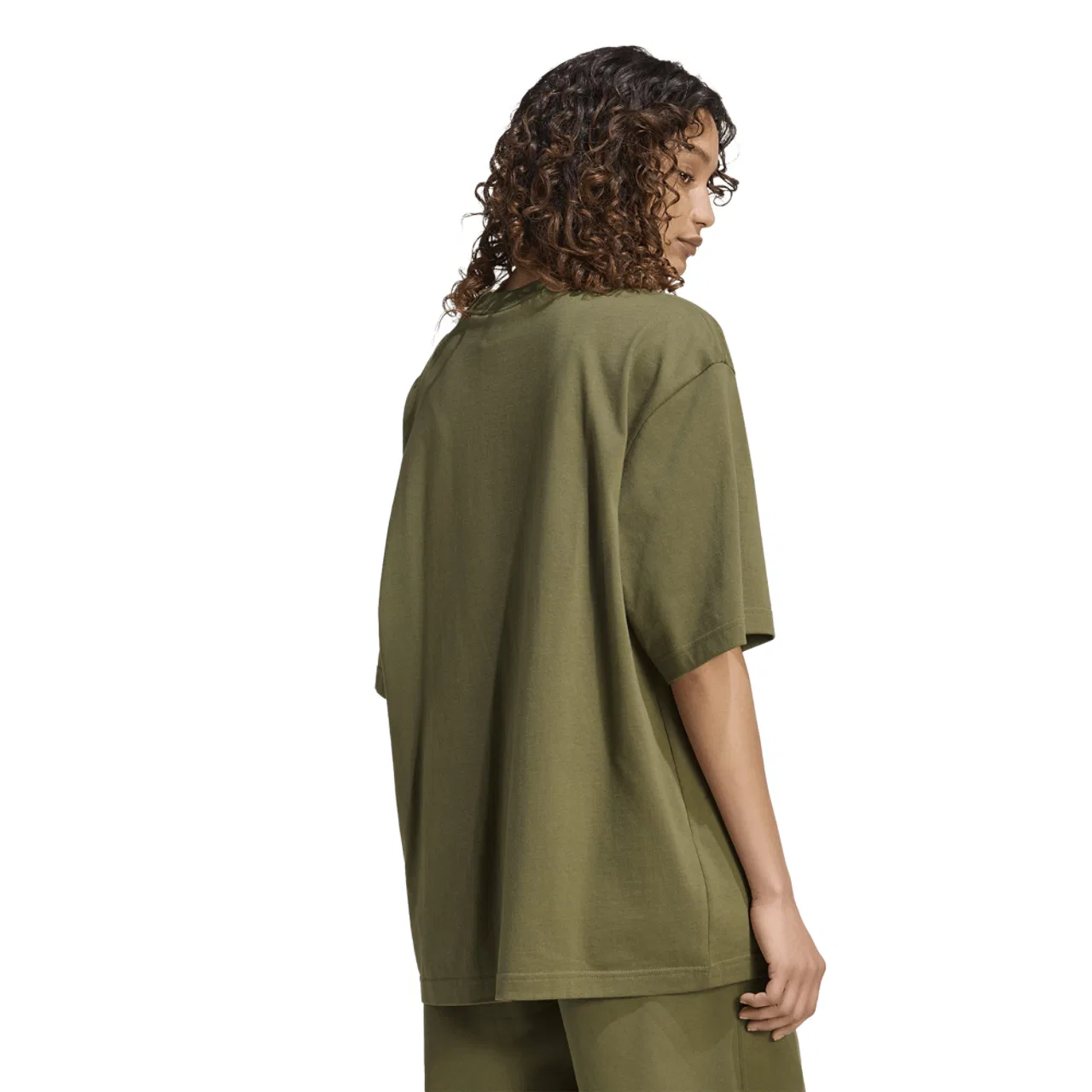 Футболка женская Essentials Boyfriend Adidas, цвет Olive Strata — фото 2