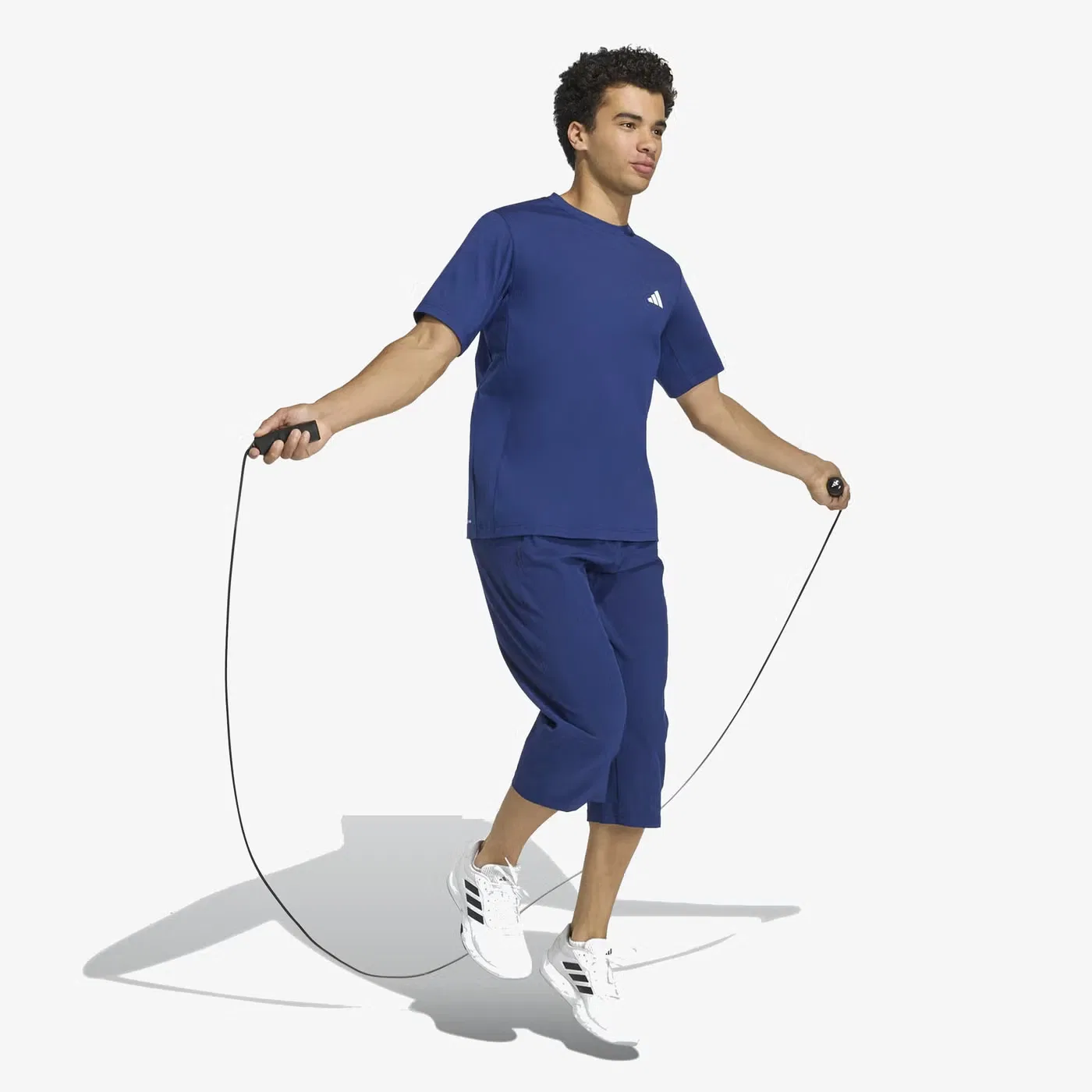 Футболка с принтом Workout Essentials FeelReady Adidas, темно-синяя — фото 4