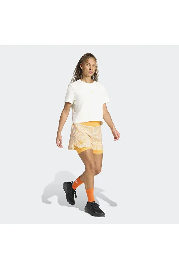 Женская хлопковая футболка с коротким рукавом Terrex Multi Meadow Pack Adidas, White — фото 3