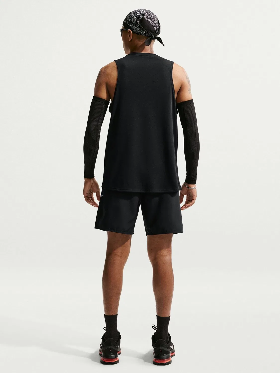 Шорты беговые Miler Dri-FIT Nike, черный — фото 2