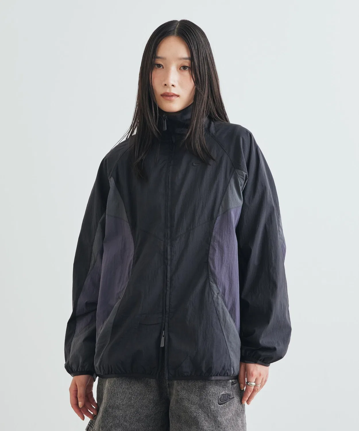 Женский нейлоновый жакет с принтом Nike Sportswear Oversized Track Jacket NIKE, Black