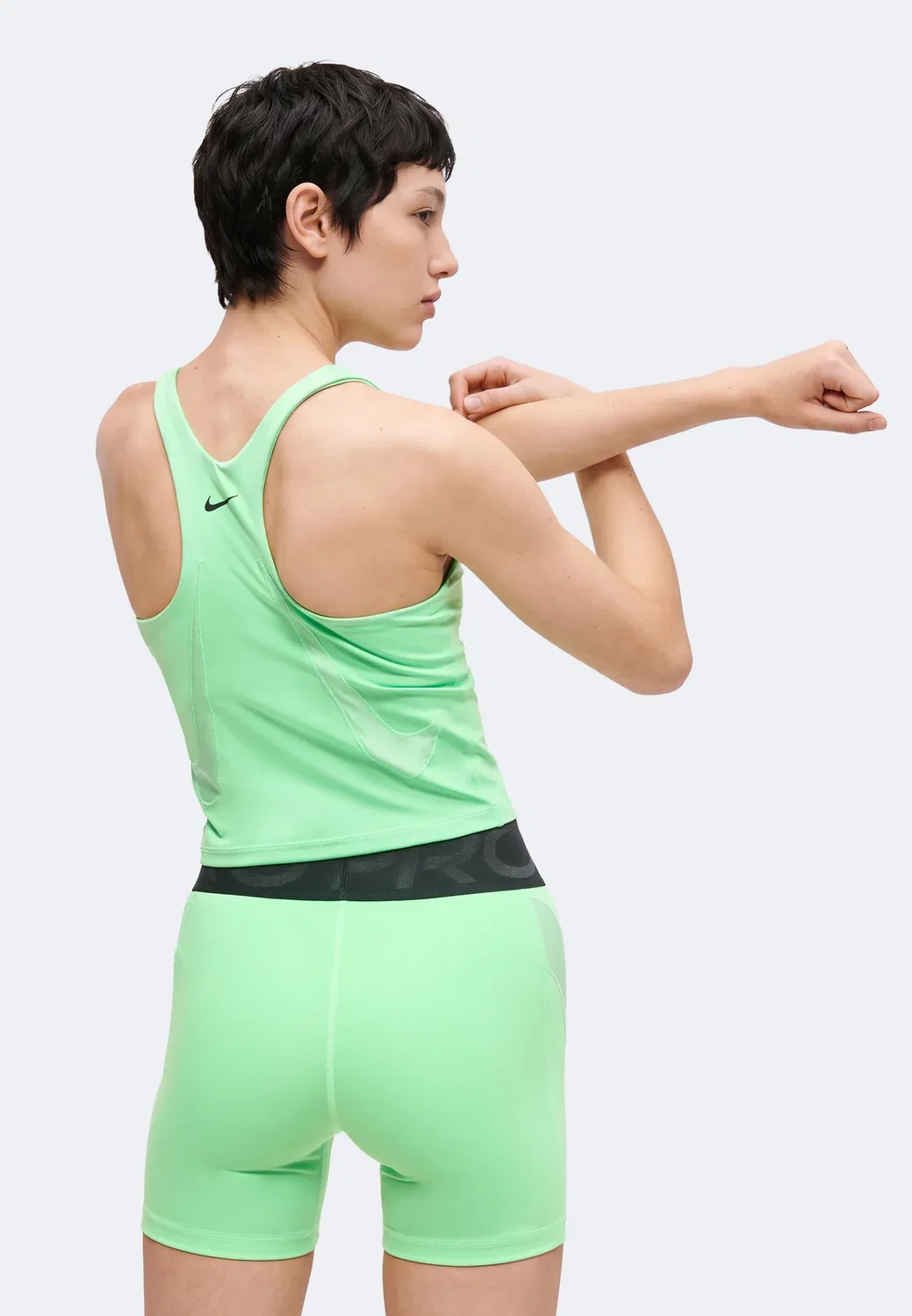 Топ-Бюстгальтер для коррекции фигуры Nike Performance, Illusion Green/Cucumber Calm/Black — фото 4