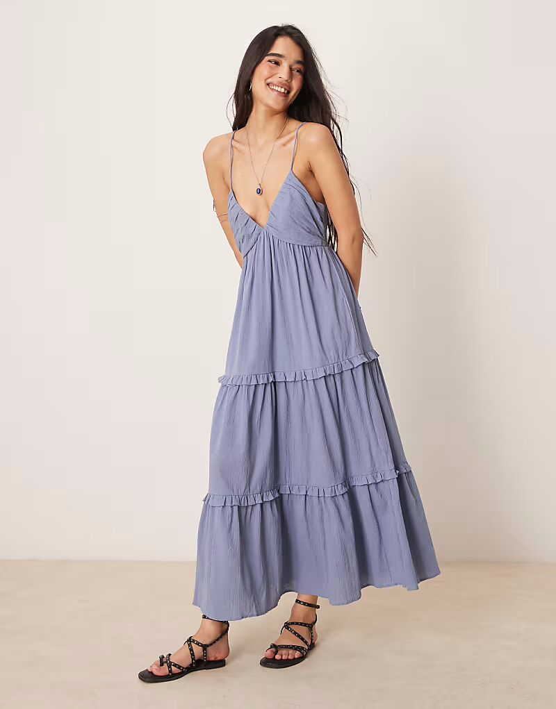 

Платье макси ASOS DESIGN с жатым лифом цвета бойфренд-синий