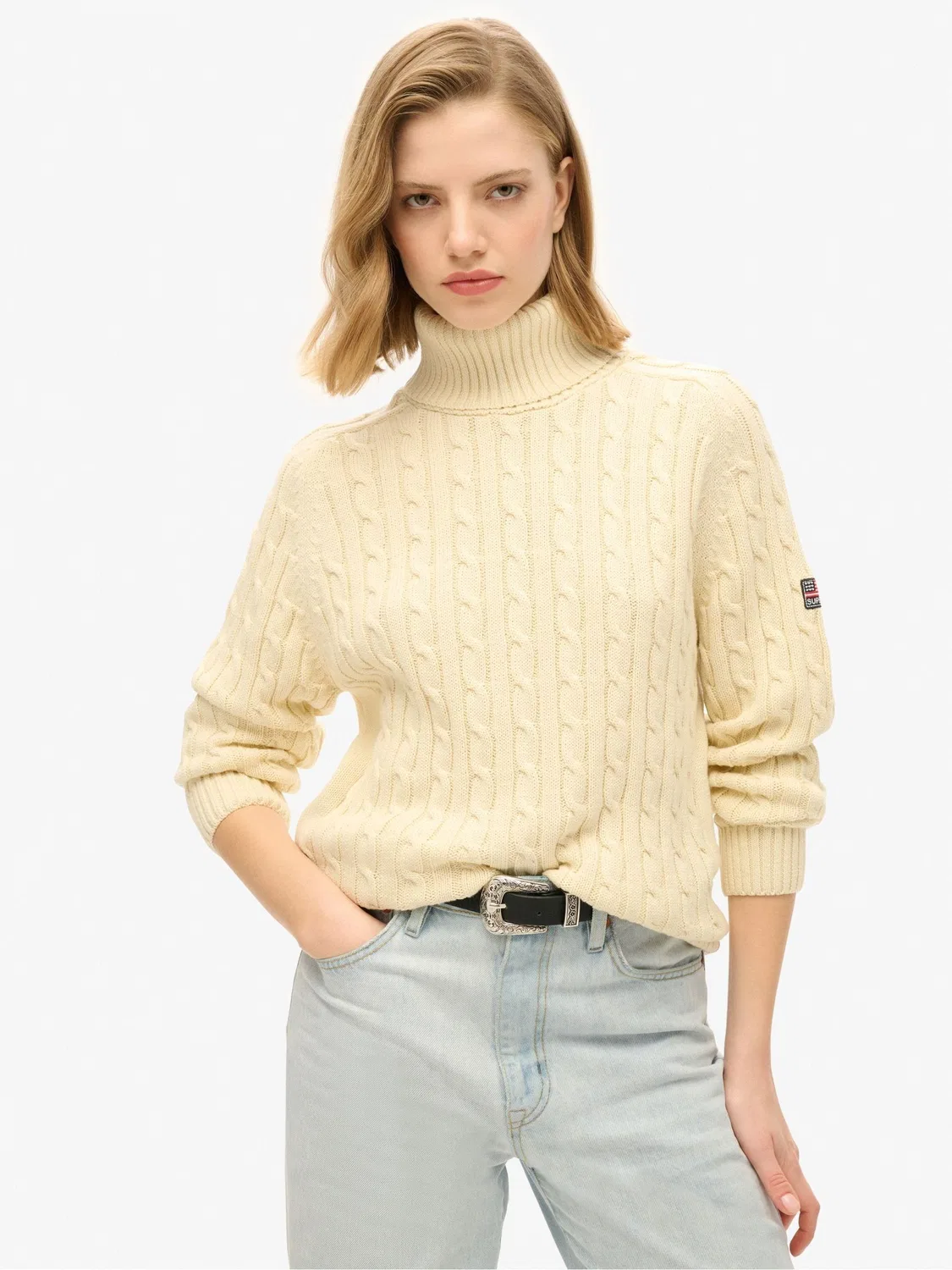 Свитер с высоким воротником и кабельной вязкой, свободный Superdry, цвет Off White