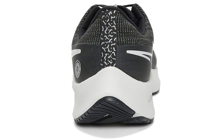 Кроссовки Nike Air Zoom Pegasus 38 Shield, черный/белый — фото 4