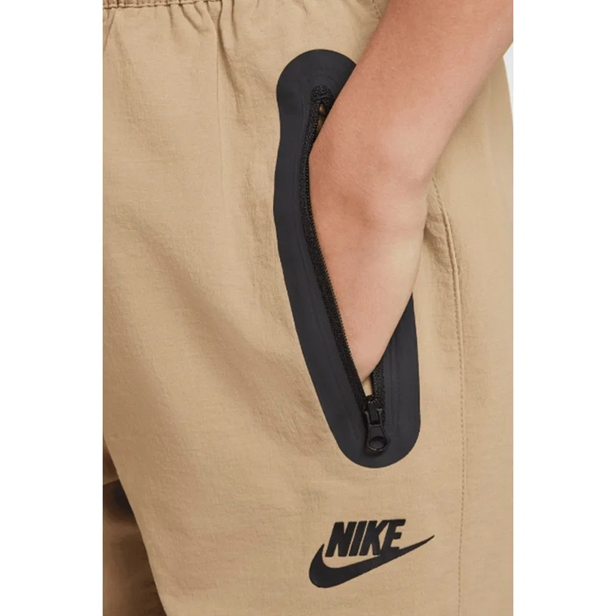 Детские спортивные штаны с завязками и молниями Nike Sportswear Tech Woven, Табачный — фото 4