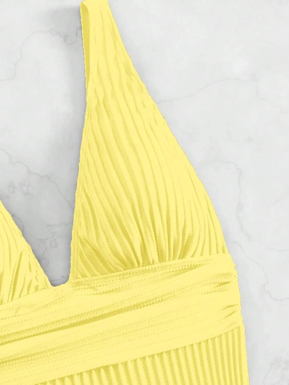 Женский слитный купальник с защипами V-образным вырезом, Yellow — фото 4