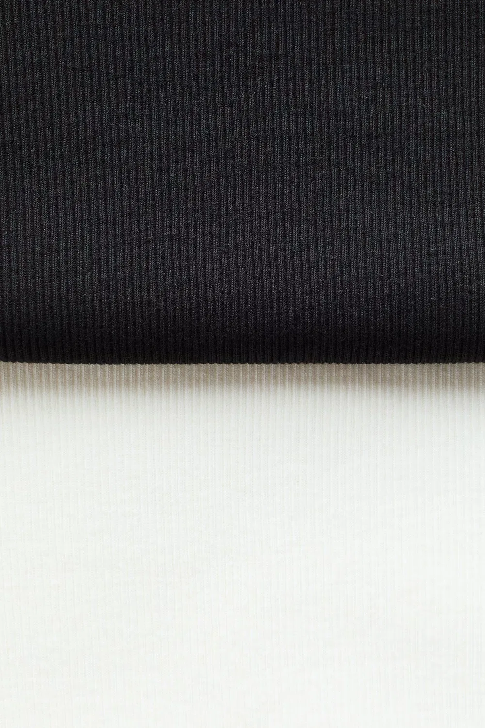 Комплект из двух хлопковых рубашек с оборками H&M, Schwarz/Cremefarben — фото 2