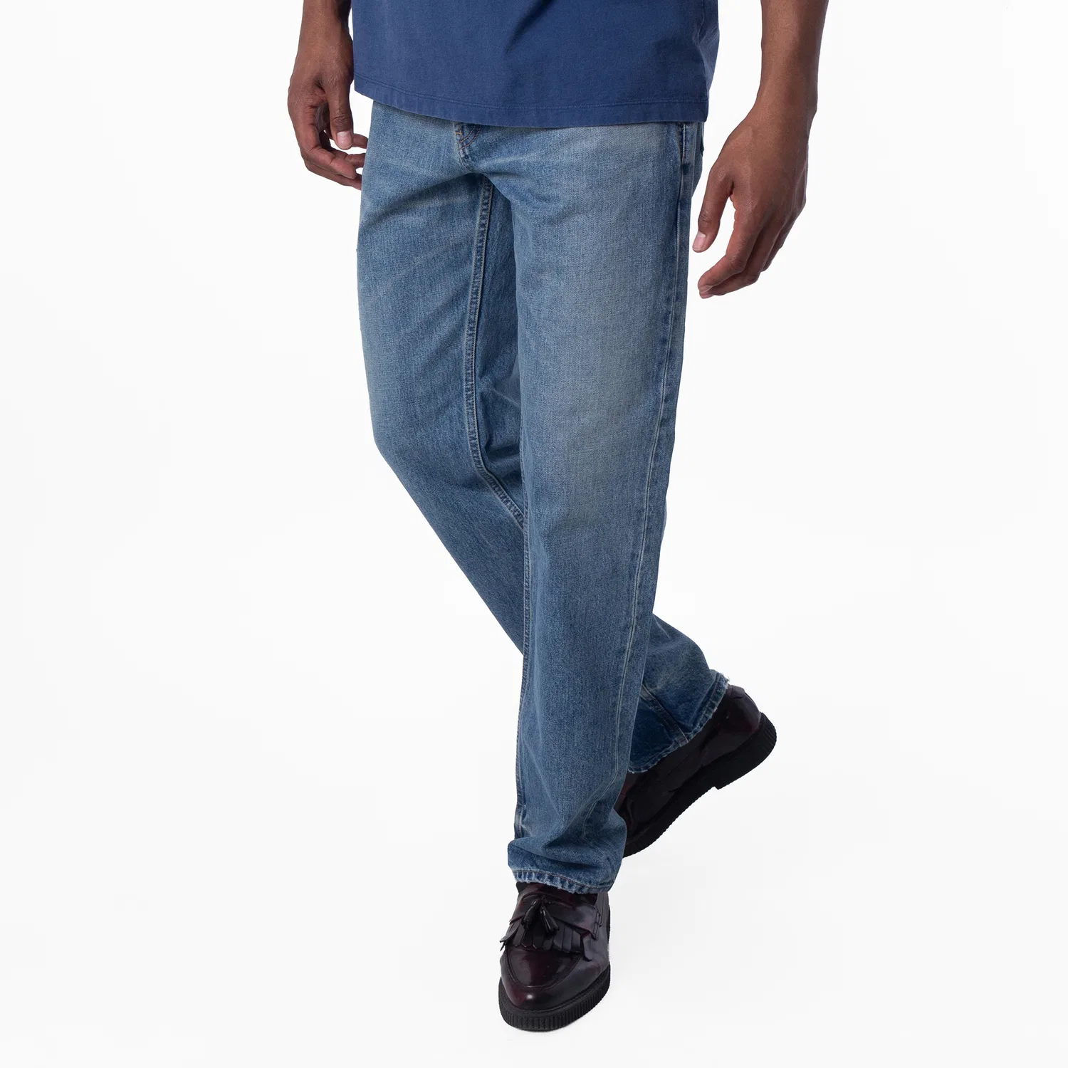 Джинсы прямого кроя Relax Straight-Leg Denim Jeans Saint Laurent, Charlotte Blue — фото 4