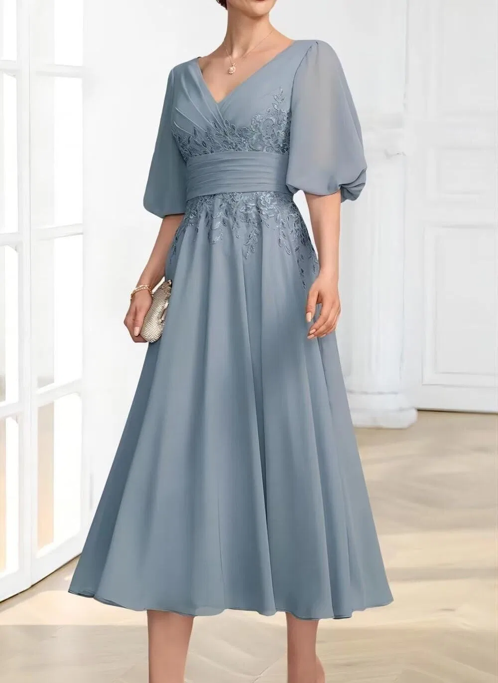 Женское платье с кружевными аппликациями Tea Length MJ70, Champagne — фото 3
