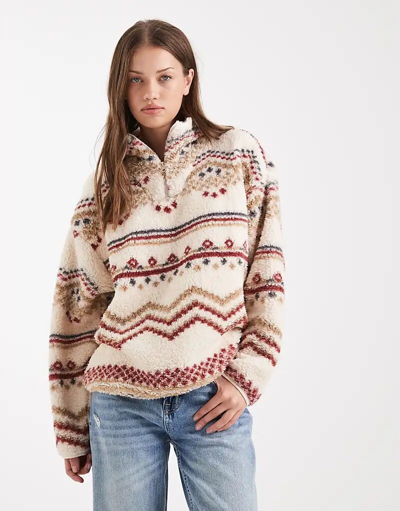 

Флисовая кофта Brave Soul с высоким воротом, застежкой-молнией на четверть метра и принтом «фэйр-айл» в кремово-коричневом цвете