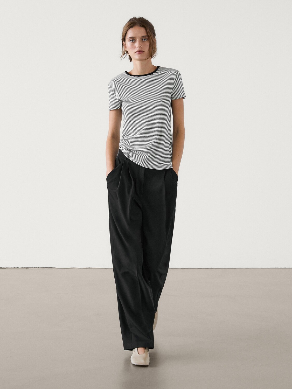 Брюки прямого кроя с двойными защипами Massimo Dutti, черный — фото 2