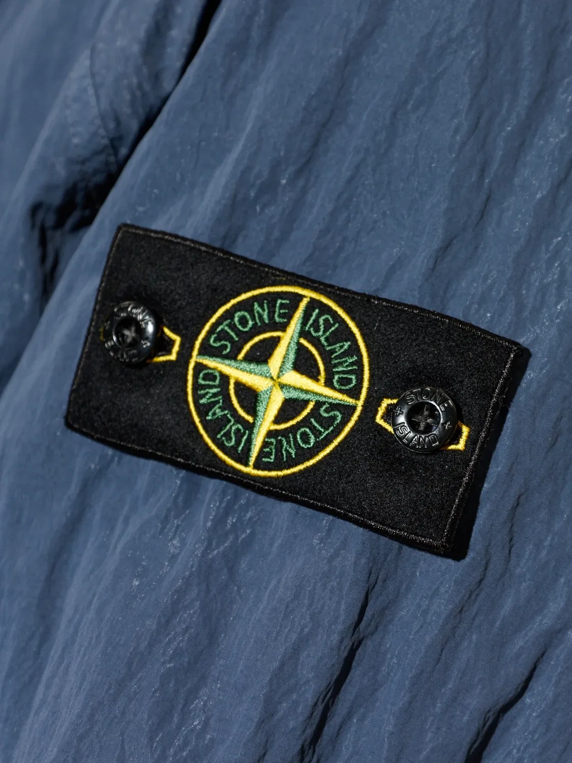 Stone Island Куртка на молнии с нашивкой-логотипом синий — фото 2