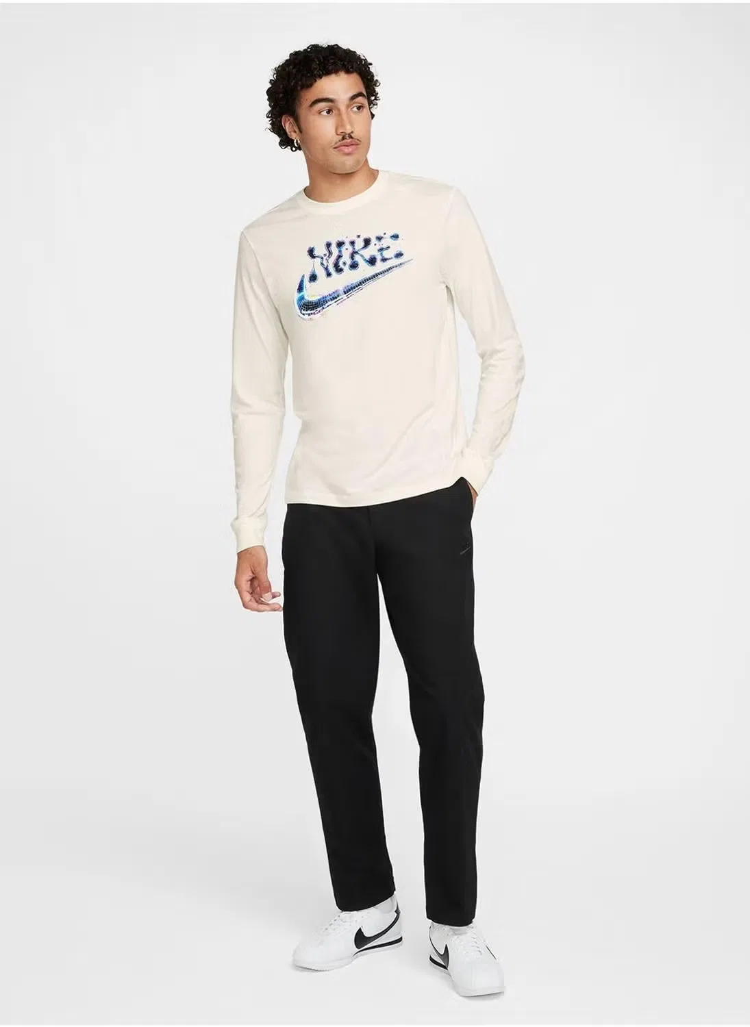Футболка хлопковая Nsw Essential Nike, серая — фото 4