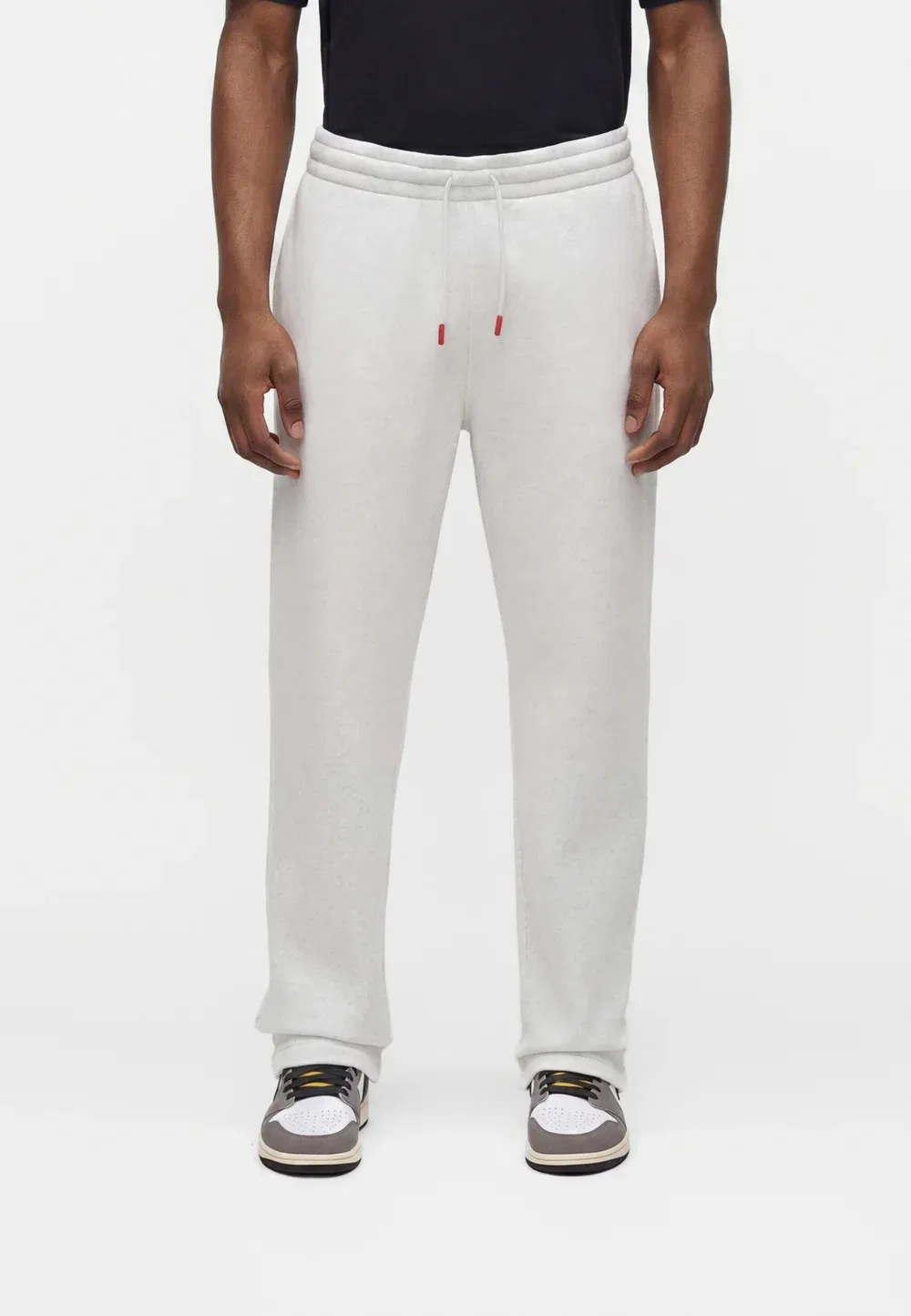 Брюки - спортивные штаны Jordan, Neutral Grey/University Red