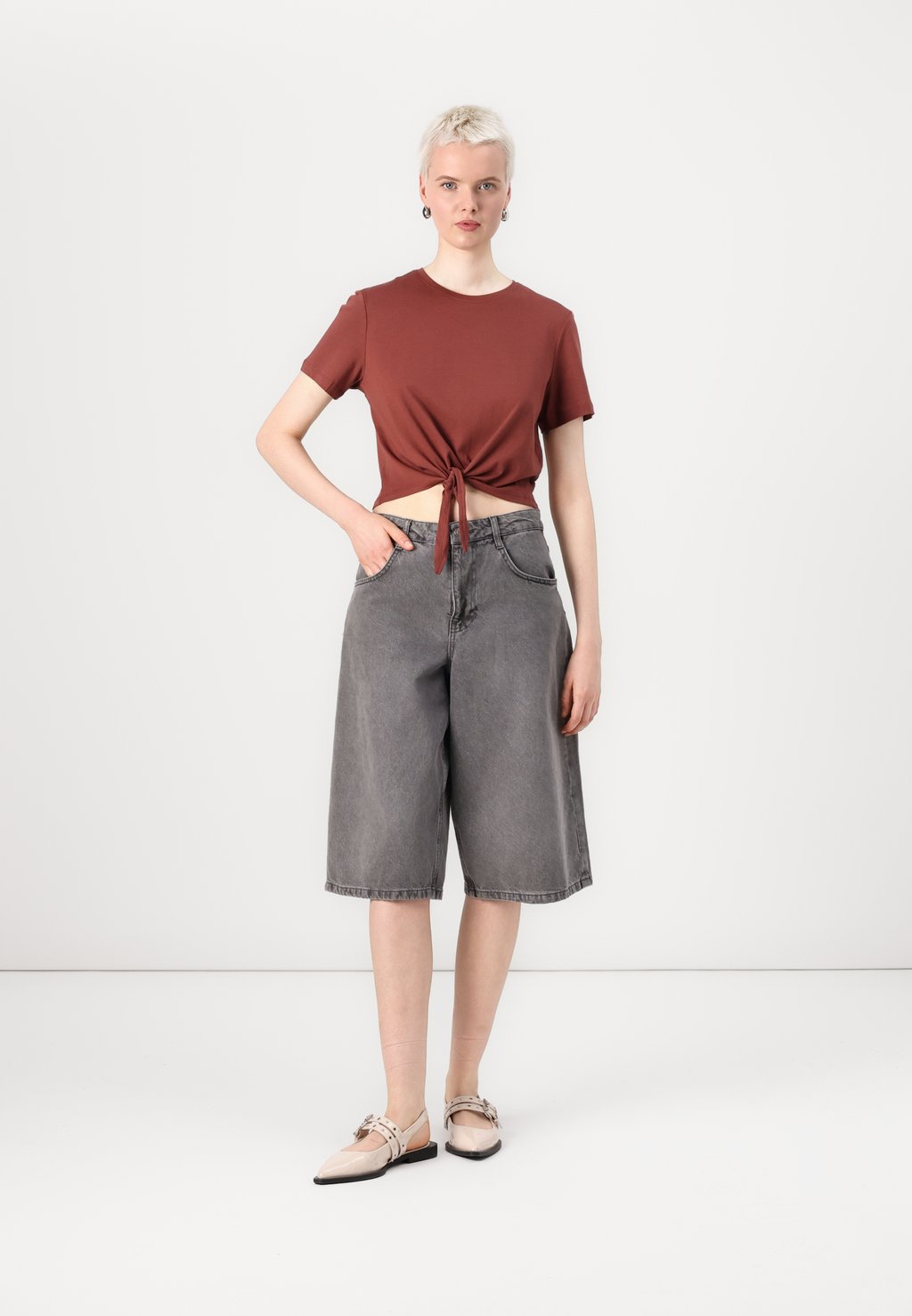 

Базовая футболка ONLMAY LIFE SHORT KNOT ONLY, темно-коричневый