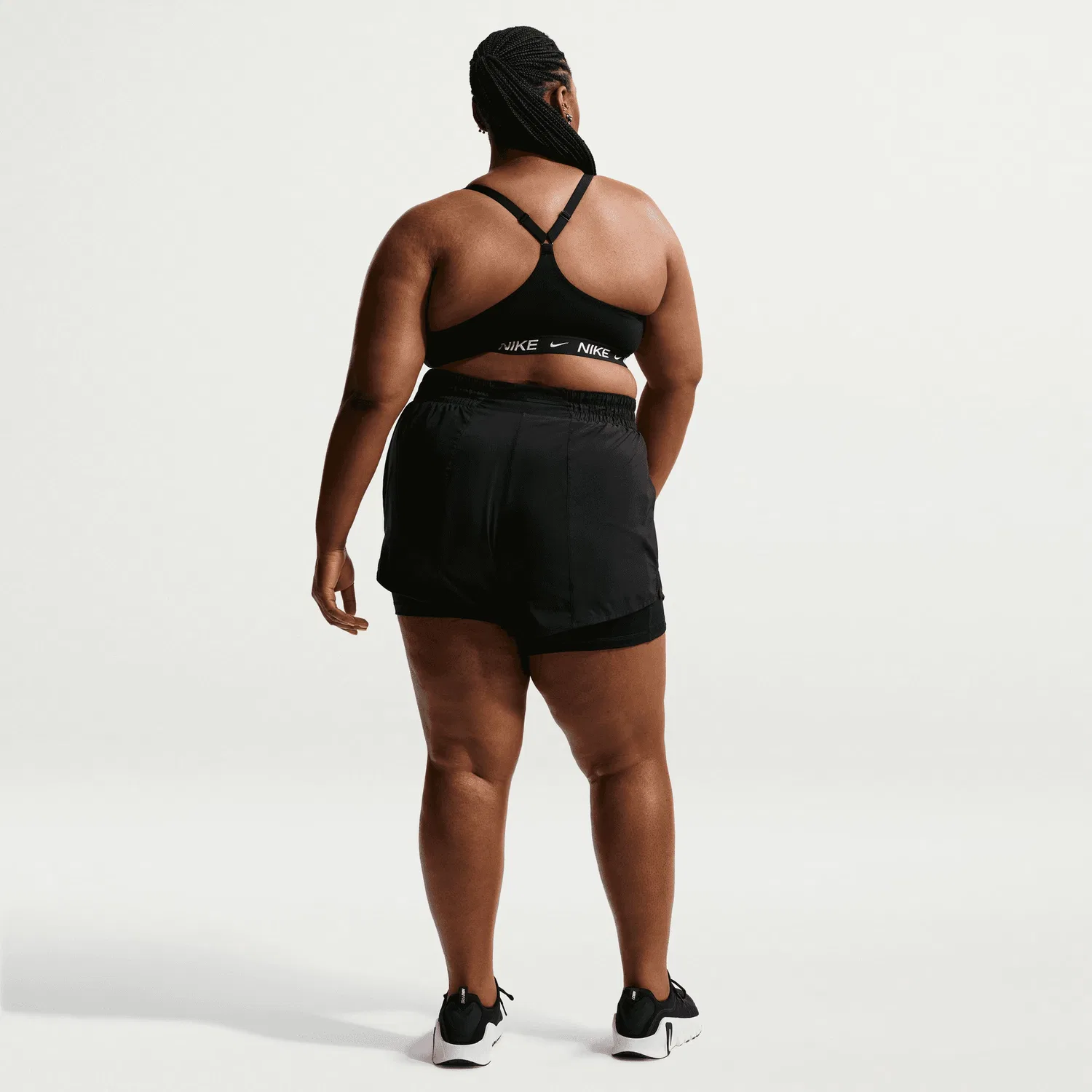 Женский спортивный бюстгальтер Nike, черный — фото 3