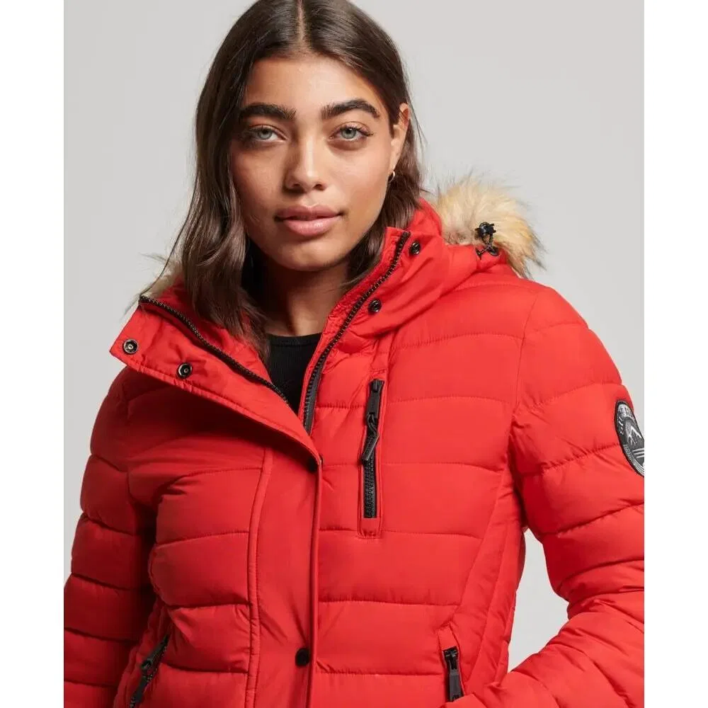 Женская длинная стеганая куртка с капюшоном Superdry Fuji, Rot — фото 4