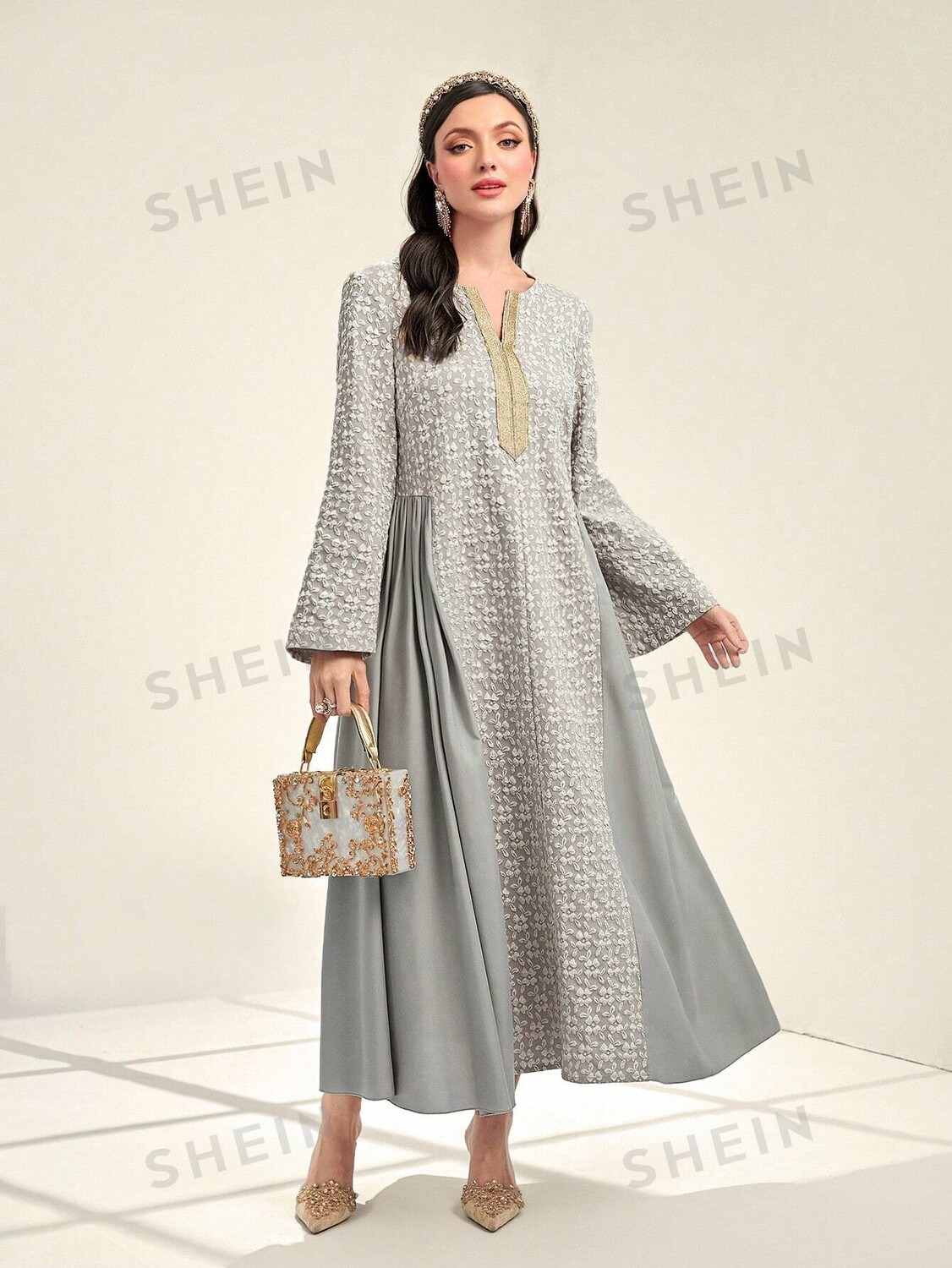 

Платье Najma, вырез горловины, бретельки, жаккардовая деталь Shein, серый