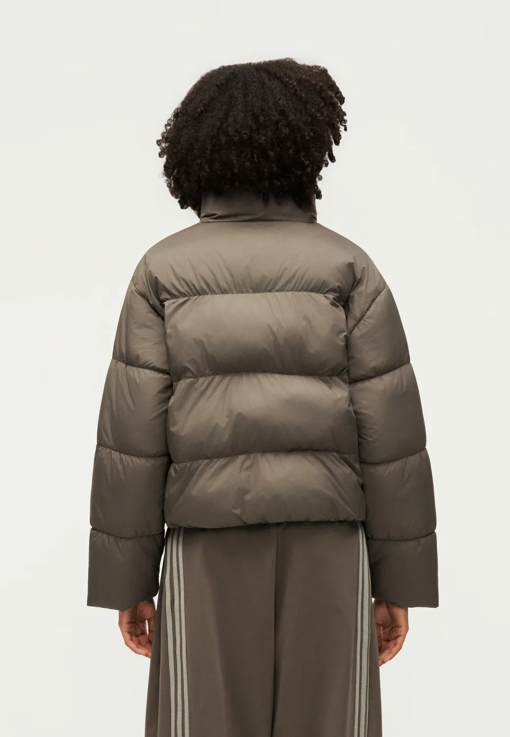 Короткая зимняя куртка Adidas Originals, Khaki — фото 3