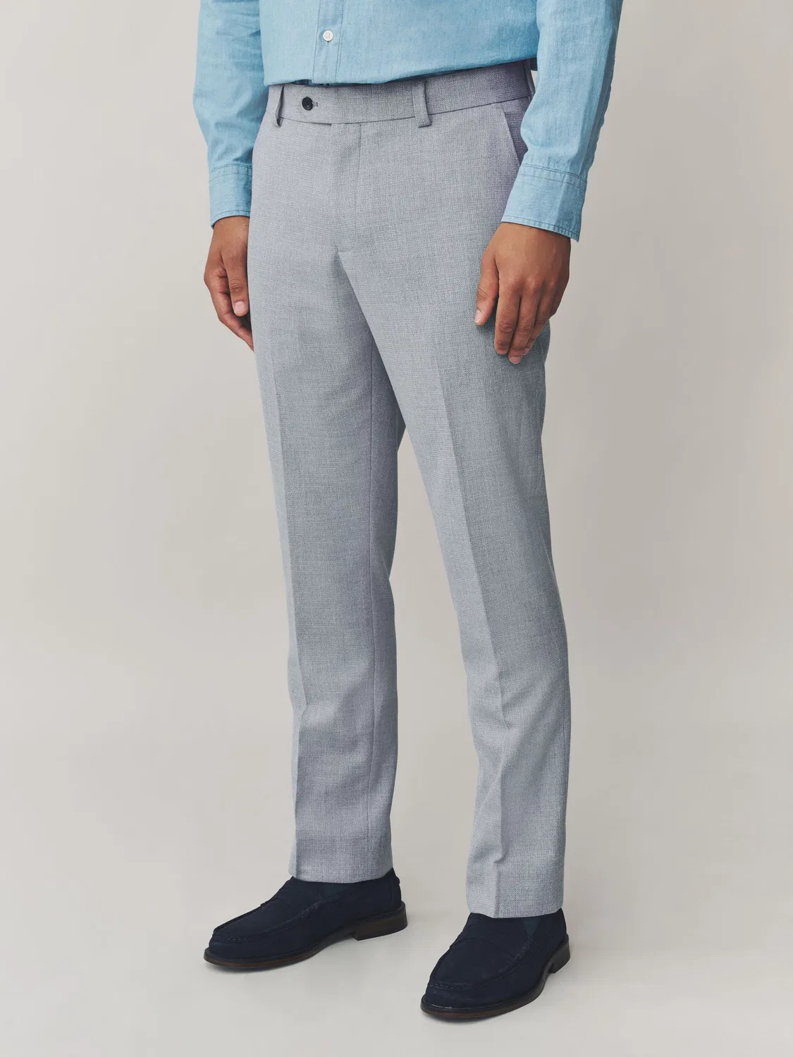 Брюки прямого кроя Regular Fit Smart Textured Next, светло-серый
