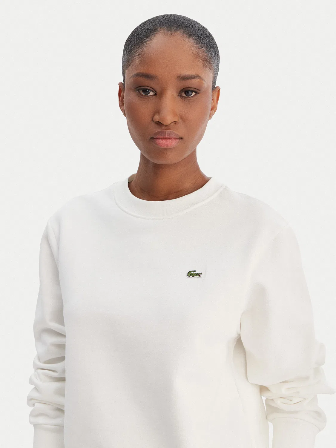Женский свитшот цвета экрю стандартного кроя Lacoste, кремовый — фото 4