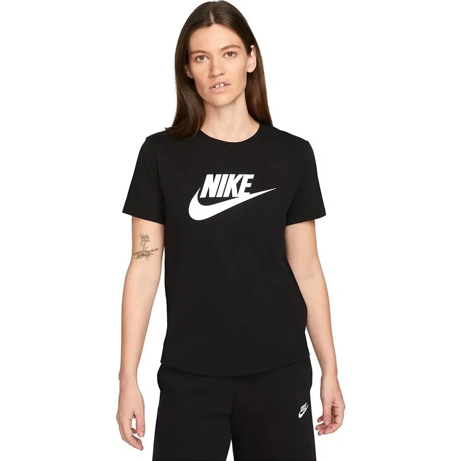 Футболка женская с принтом Nike Sportswear Essentials, Черный — фото 3
