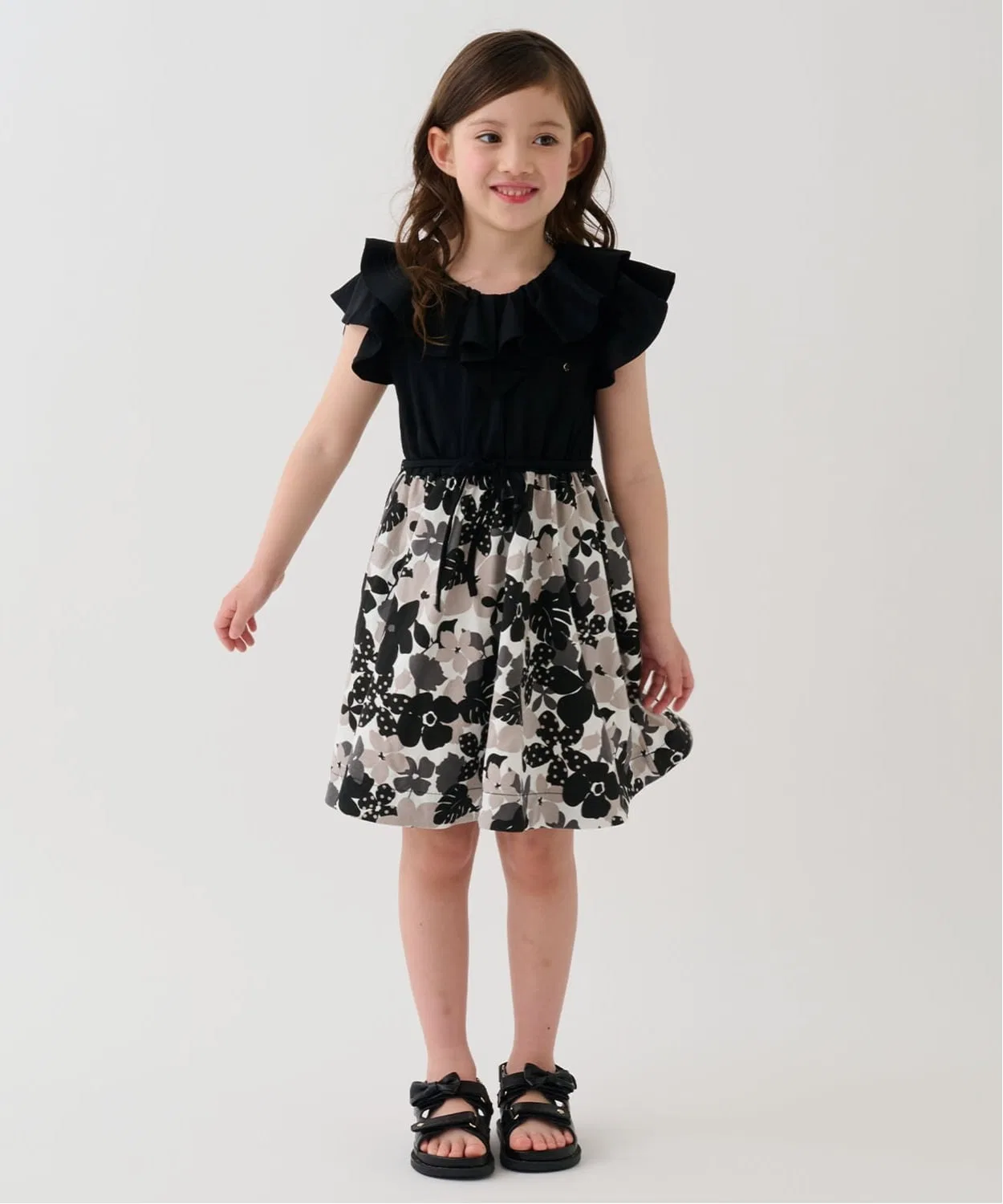 Детское платье для девочек с цветочным принтом, без рукавов, Black Floral Ruffle Sleeve, kate spade new york kids, Черный