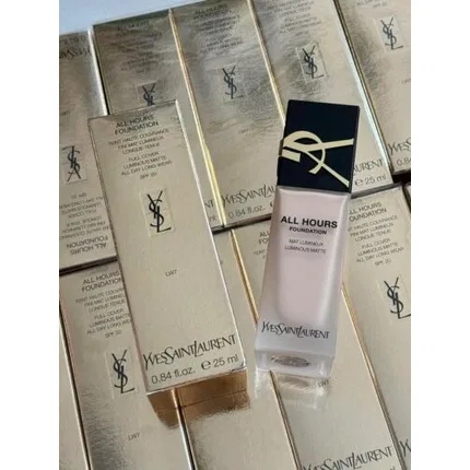 Тональная основа с защитой SPF 20 25 мл YSL All Hours Foundation, LW7