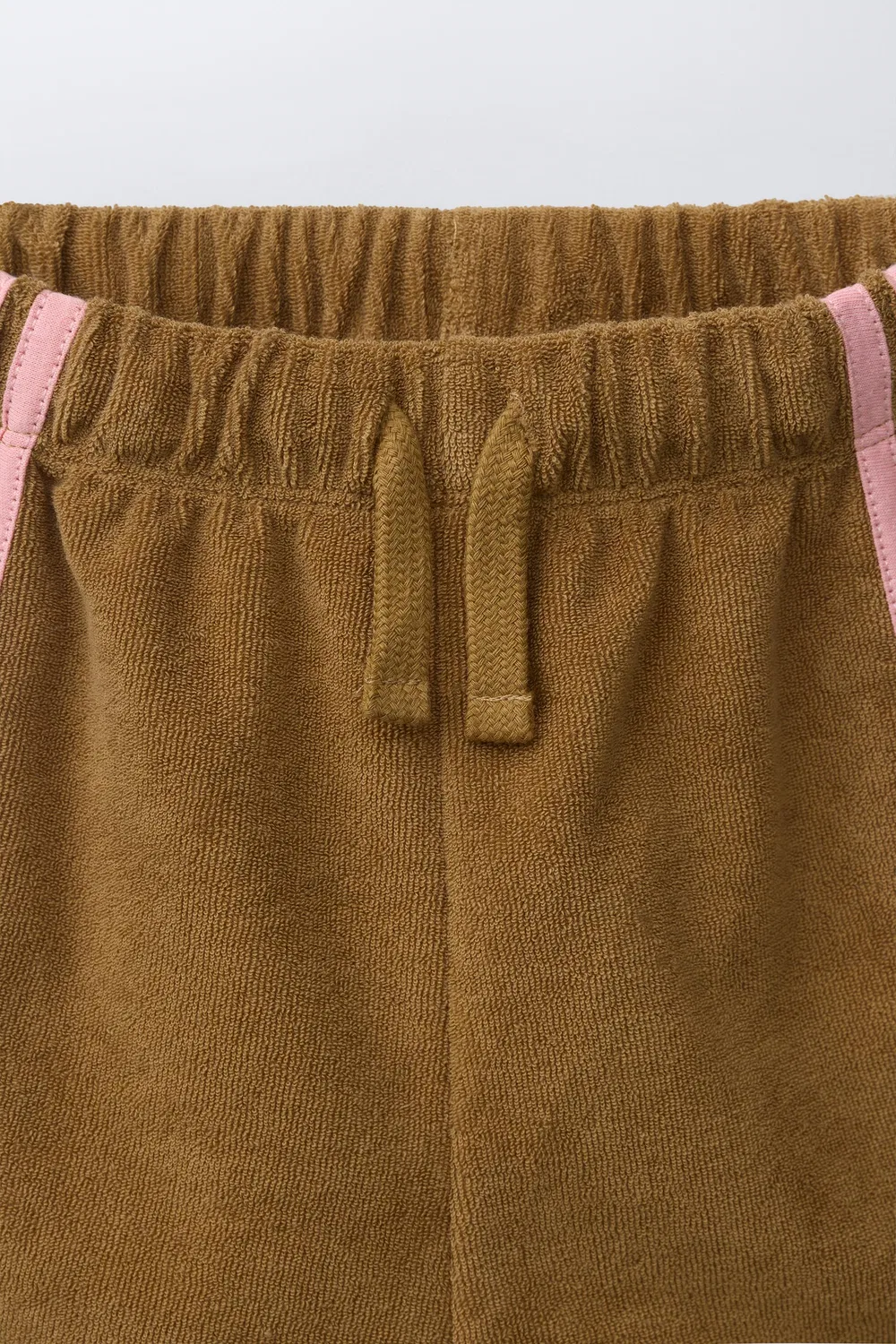 Комплект из простой футболки и махровых шорт-бермуд ZARA, Light Brown — фото 4
