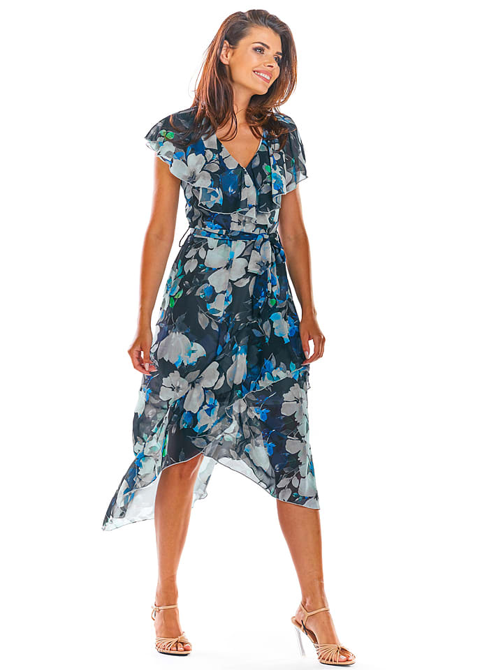 

Платье до колена Awama