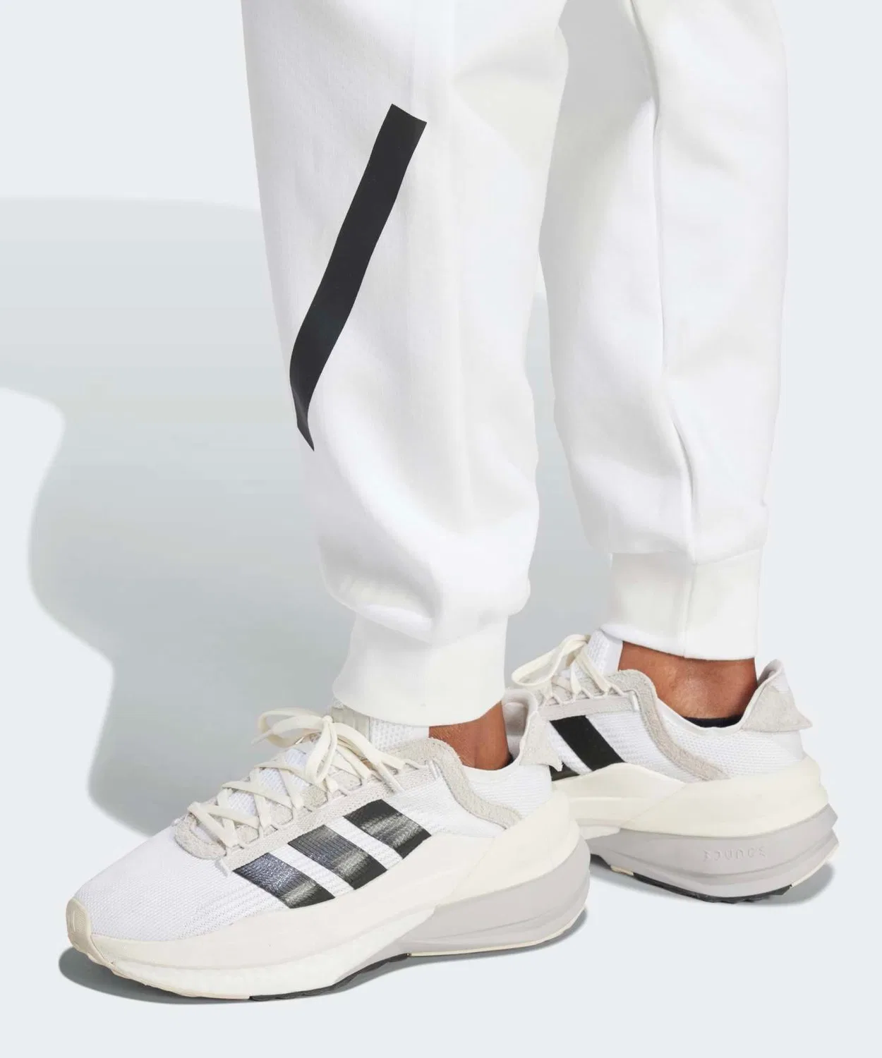 Женские спортивные брюки с принтом Z.N.E. Adidas, Белый — фото 4