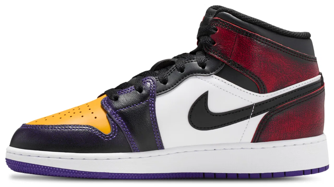 Кроссовки для мальчиков Jordan 1 Mid SE NAJ9, цвет Black/White/True Red — фото 2