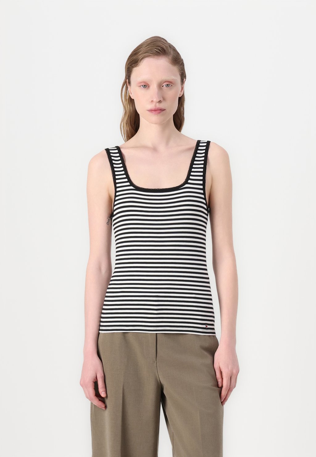 

Топ SLIM SQUARE TANK Tommy Hilfiger, серый