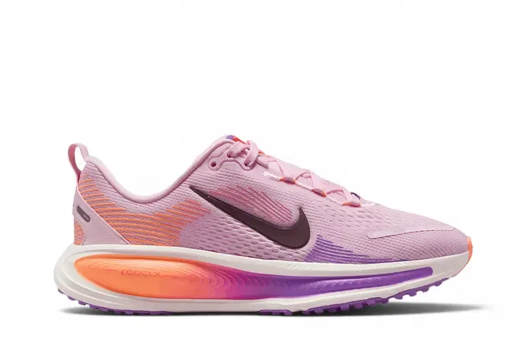 Кроссовки Nike Vomero 18, розовый