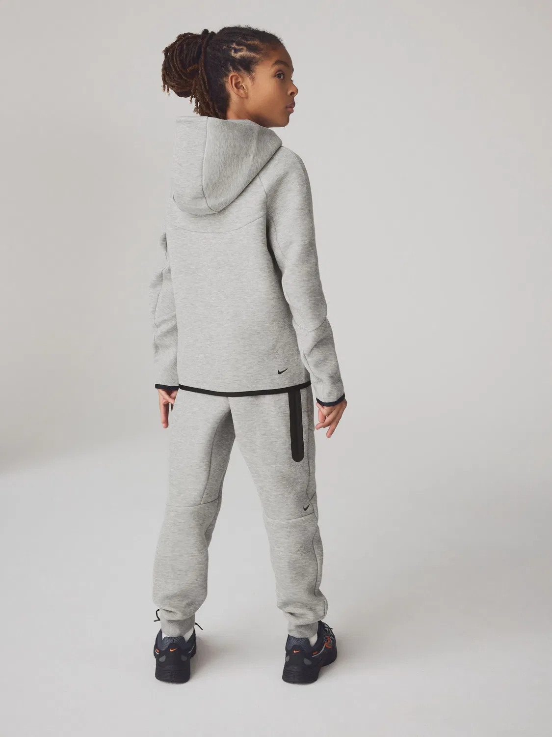 Худи Nike Tech Fleece на молнии, темно-серый меланж — фото 3