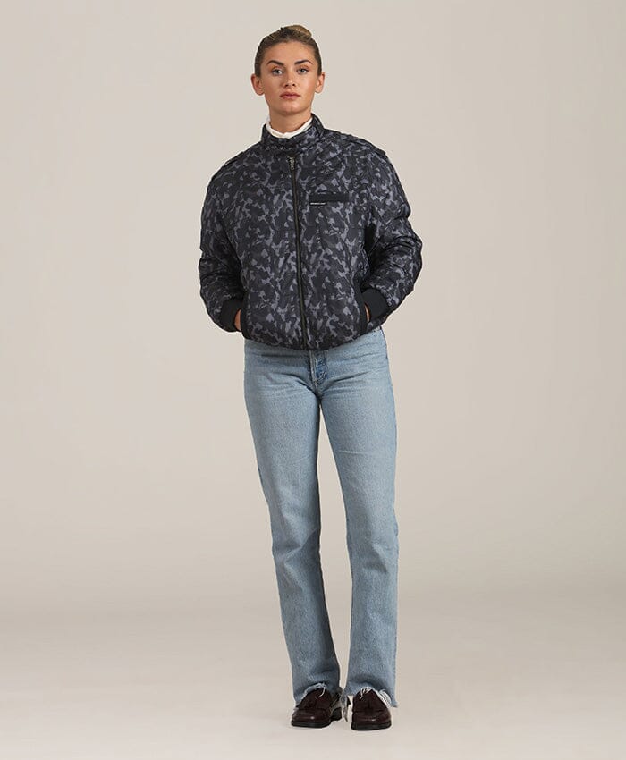 

Женская стеганая куртка SoHo oversize Members Only, цвет black camo