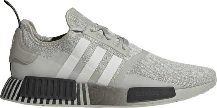 

Кроссовки Adidas NMD_R1 'Metal Grey', серый