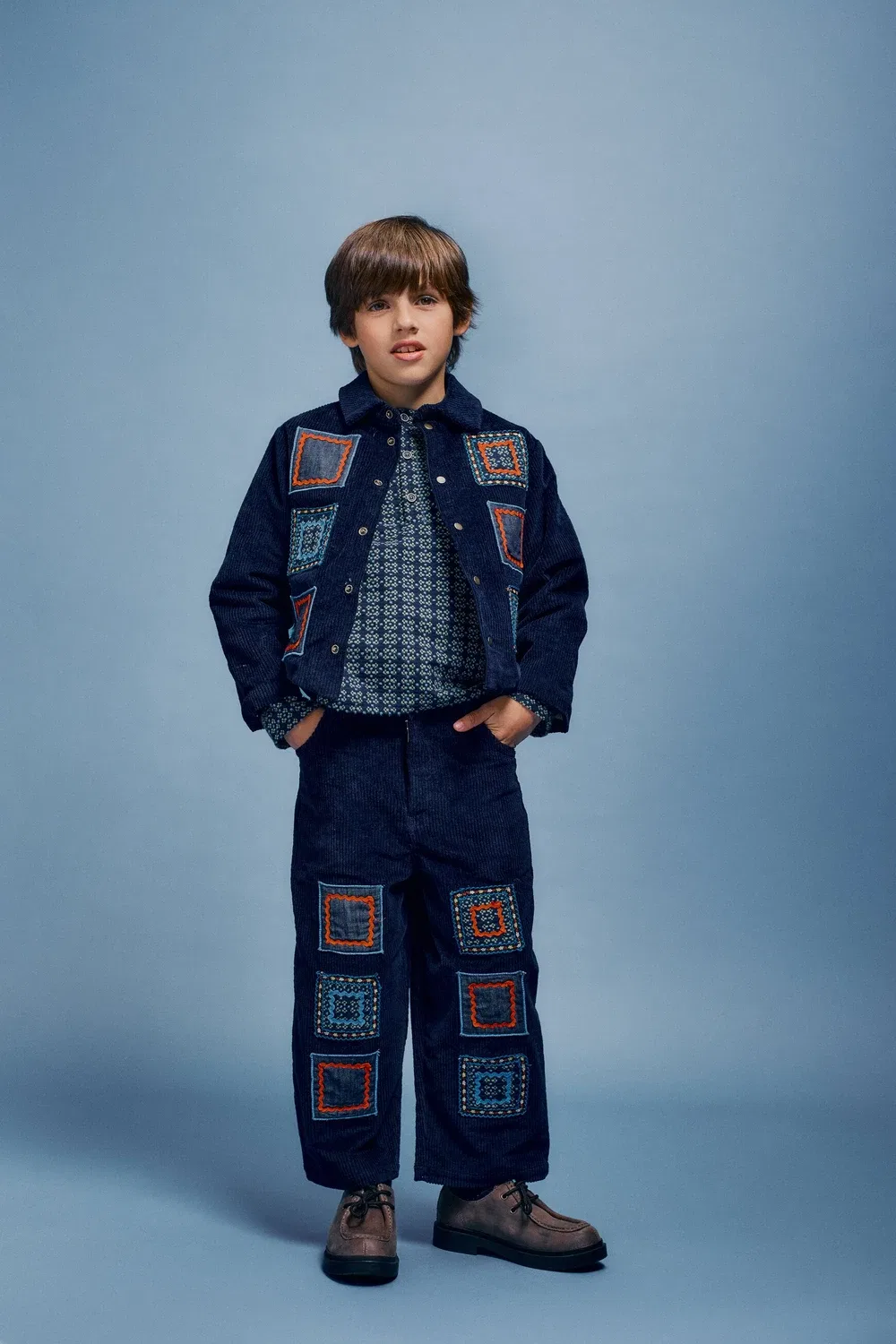 Вельветовые брюки с вышивкой Dylan, Bebe Organic, синий — фото 4