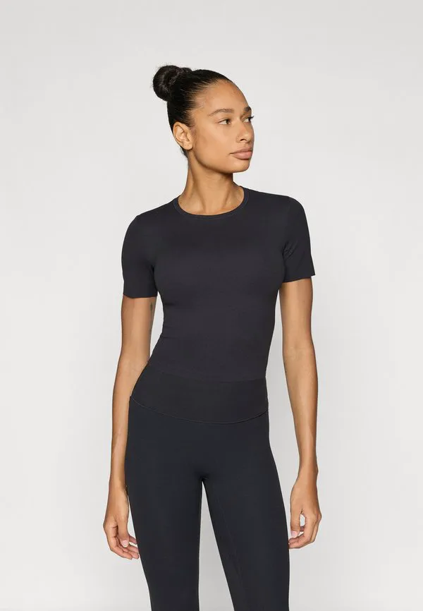 

Спортивная футболка zenvy Nike Performance, Black/Cool Grey, Черный, Спортивная футболка zenvy Nike Performance, Black/Cool Grey