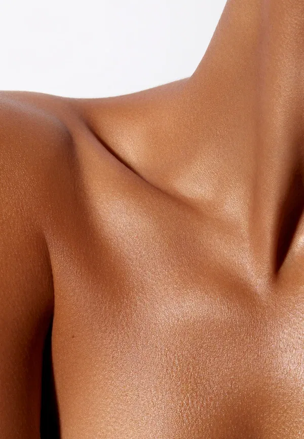 Сыворотка для тела с гиалуроновой кислотой Super Glow Body Serum Tan-luxe, 150 мл — фото 2