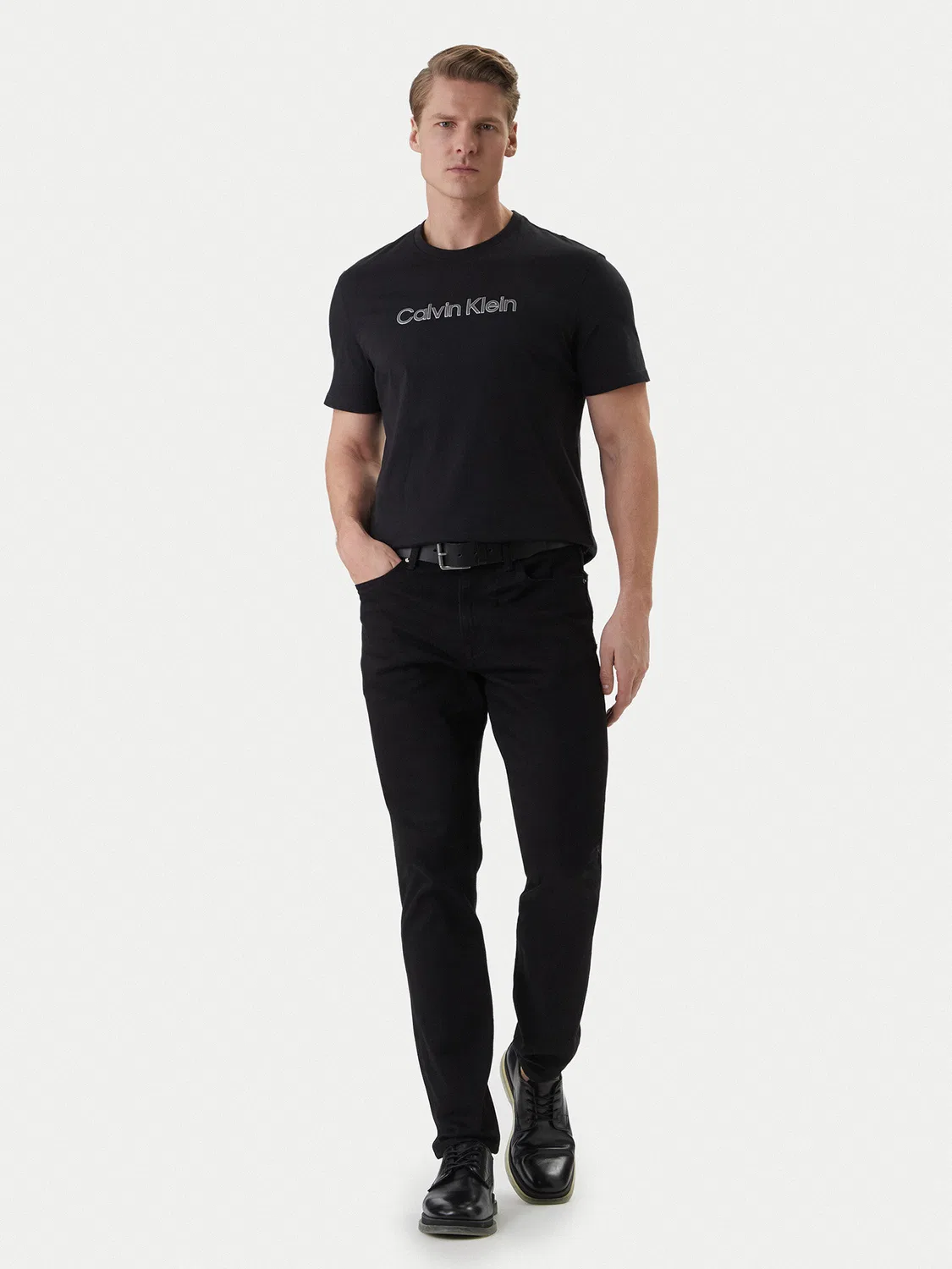 Мужская футболка стандартного кроя Calvin Klein, черный — фото 2