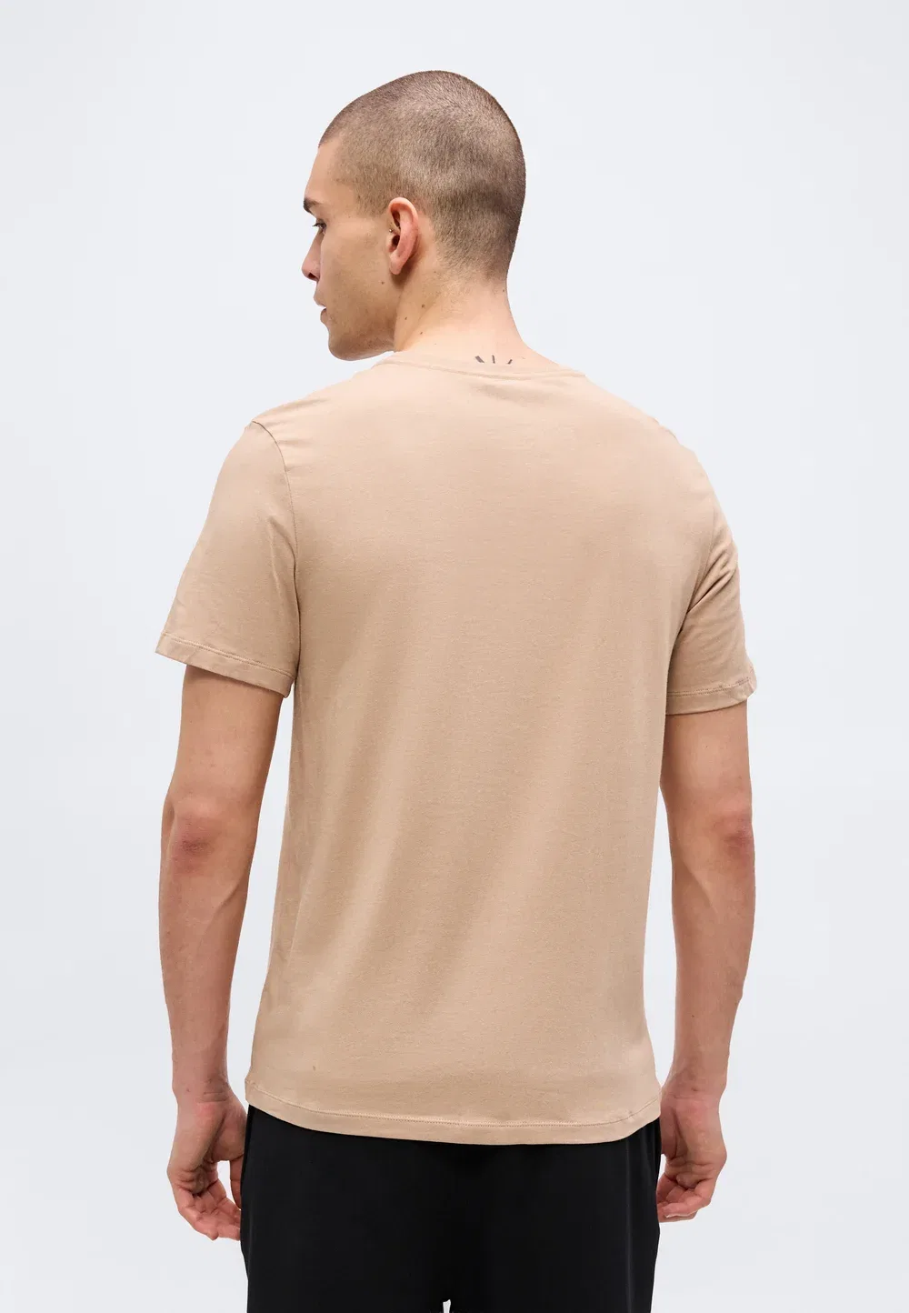 Комплект из двух базовых футболок Flight Base - футболка в классическом стиле Jordan, Off-White/Beige — фото 3