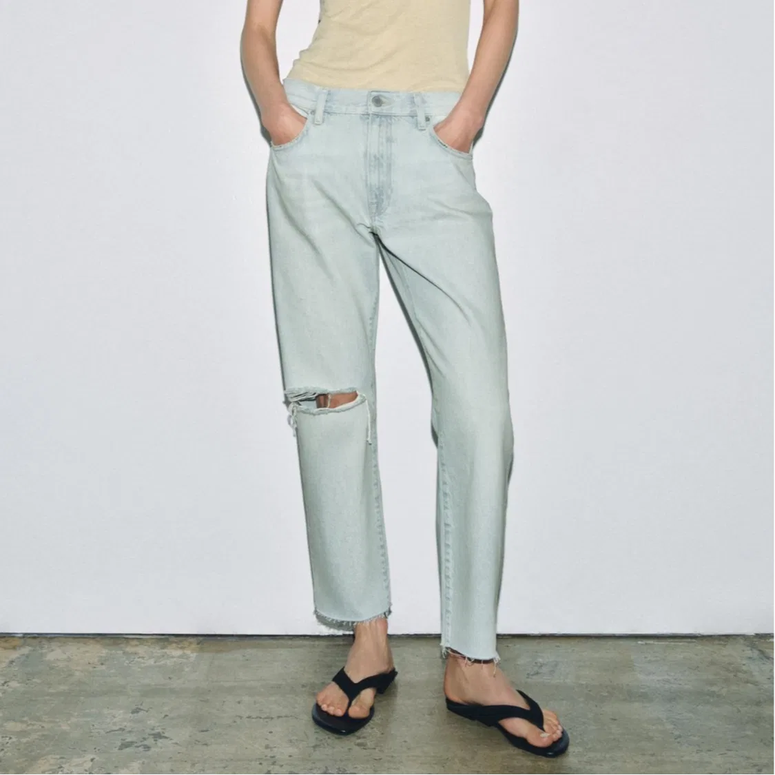 Женские джинсы с рваными деталями, Light Blue, ZARA — фото 4
