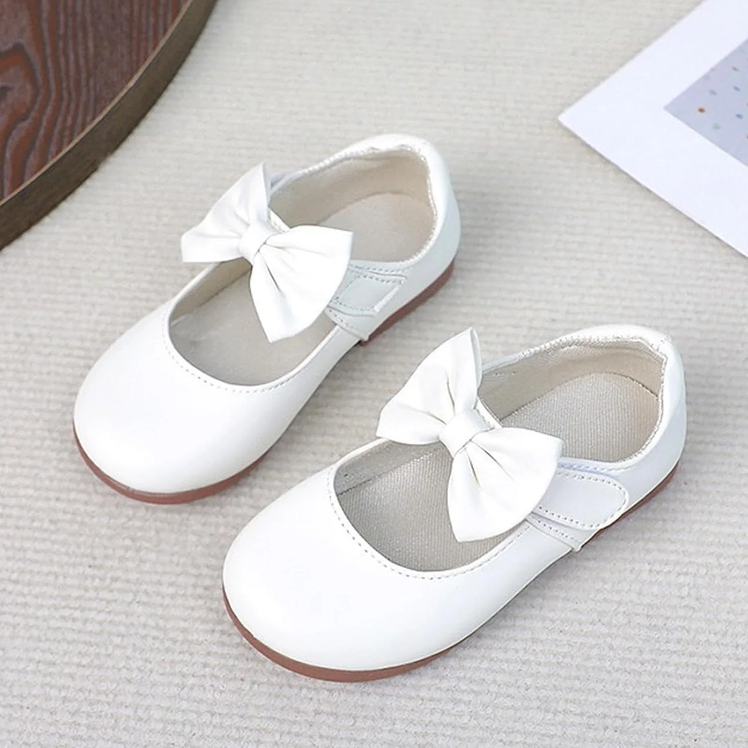 Детские балетки для девочек с бантом, модель Mary Jane Ballet Flats, White — фото 3