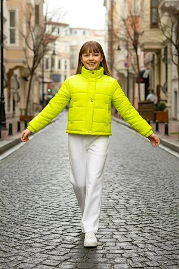 Детское пальто для девочек зимнее с принтом Basics Generic Brands, Neon Green — фото 2