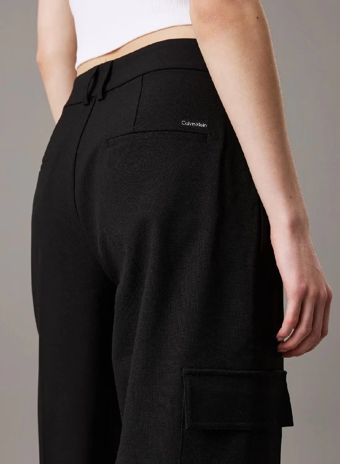 Брюки карго свободного кроя с защипами Calvin Klein, черный — фото 4