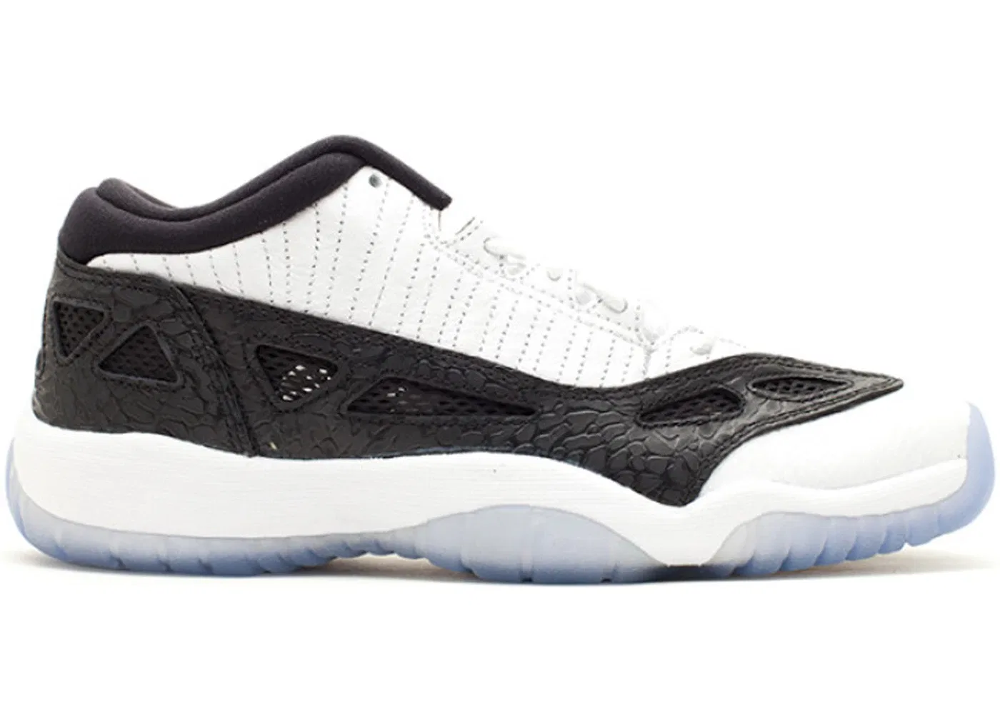 Детские кроссовки Lifestyle Jordan 11 Retro Low IE Jordan, White Metallic Silver Black