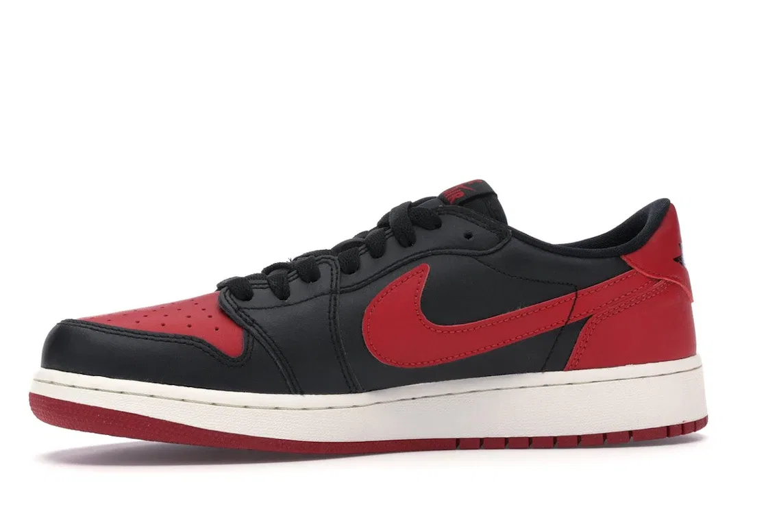 Детские кроссовки Lifestyle Jordan 1 Retro Low Jordan, Black/Varsity Red-Sail — фото 3